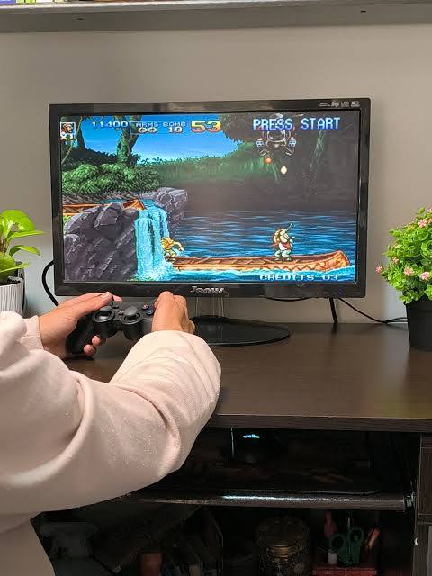 CONSOLA JUEGOS RETRO